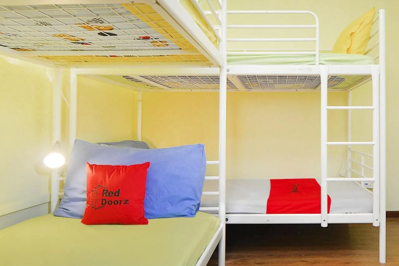 Reddoorz Hostel @ Clarke Quay Singapore